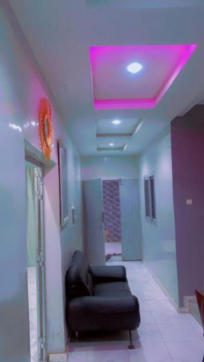 Diam ak Salam house